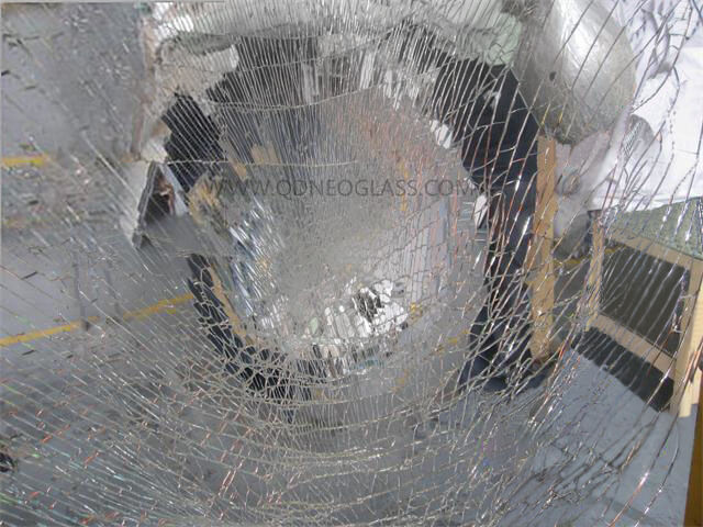 Grade A Vinyl Back Silver Mirror -AS/NZS 2208: 1996, CE, ISO 9002